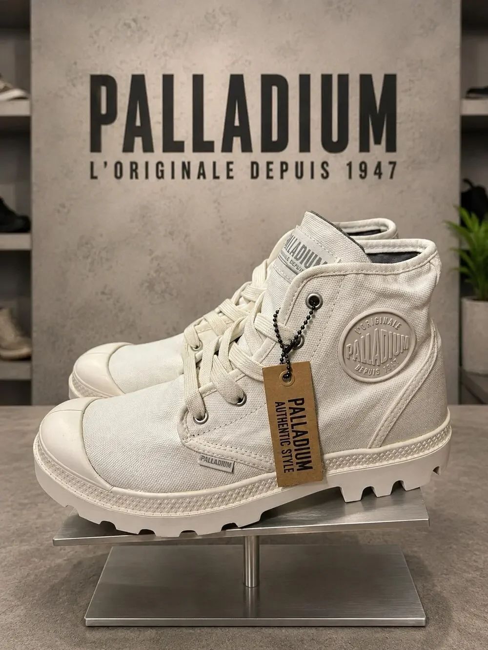 NIB Palladium Pampa Hi Star White Canvas Boots Women’s 8.5 Vegan
